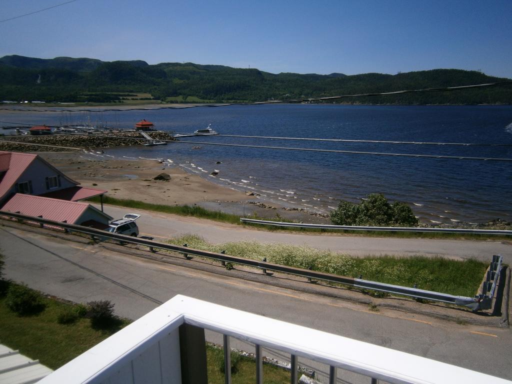 Apartement Mirador Du Fjord LʼAnse-Saint-Jean Eksteriør billede