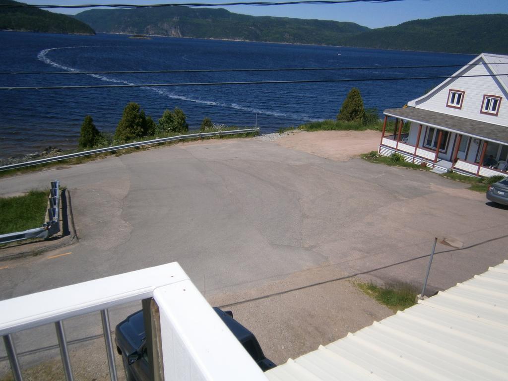 Apartement Mirador Du Fjord LʼAnse-Saint-Jean Eksteriør billede